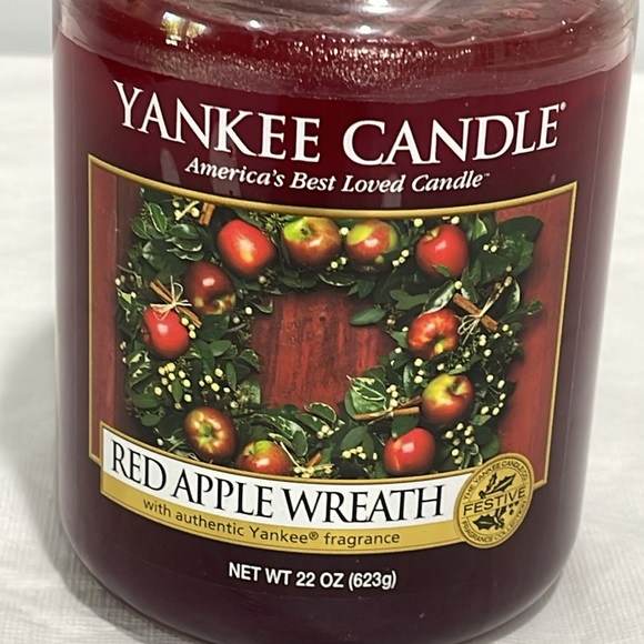 Yankee Candle Retired RED APPLE WREATH Festive Large 22 oz. NEW - Picture 3 of 10